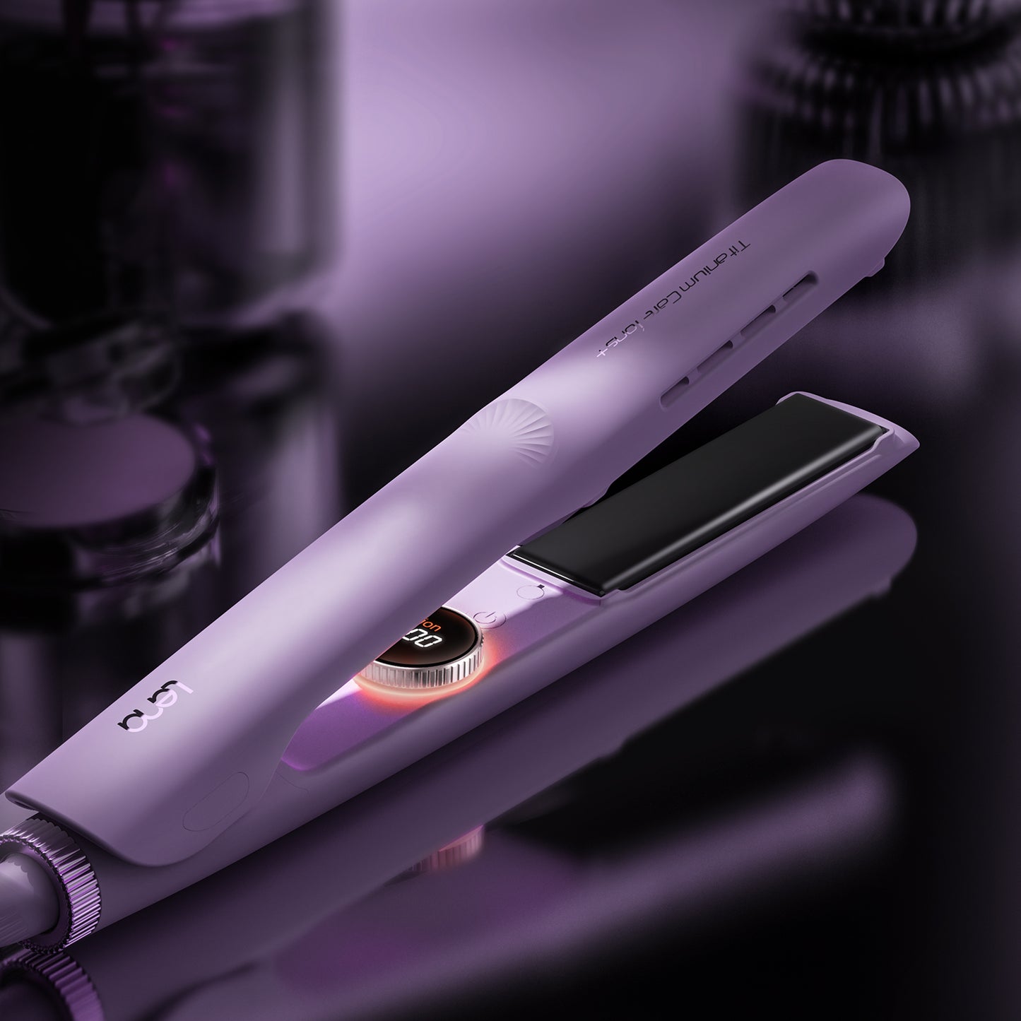 Prancha Profissional Titanium Care ion+ LENA- H12